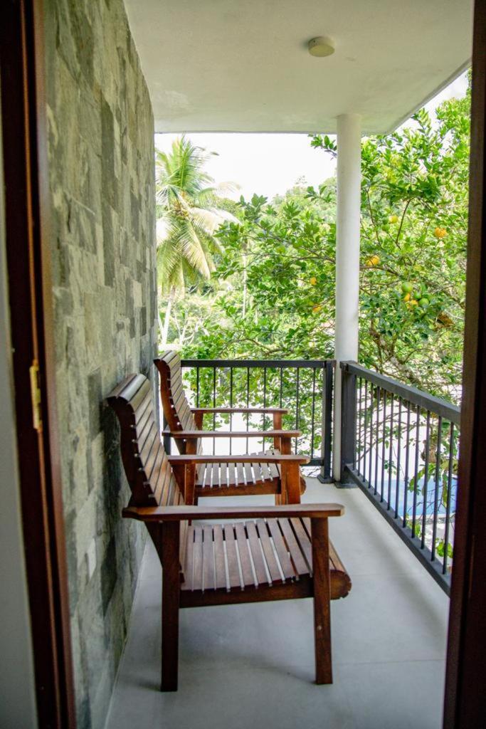 Healand Holiday Bungalow And Restaurant Deniyaya Buitenkant foto